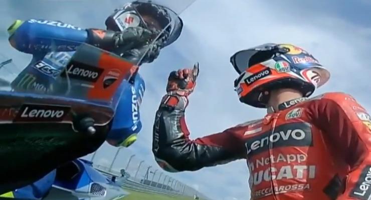 La lite Miller-Mir dopo l'incidente sfiorato in MotoGP ad Austin (Foto Twitter)