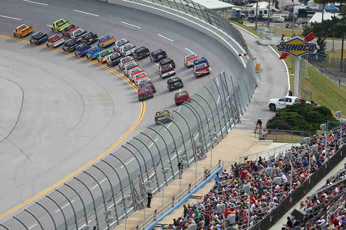 Una gara del campionato di Nascar Truck Series