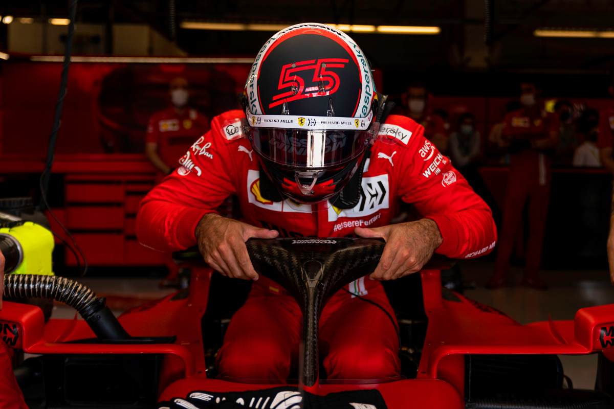 Carlos Sainz ai box nel Gran Premio degli Stati Uniti di F1 2021 ad Austin