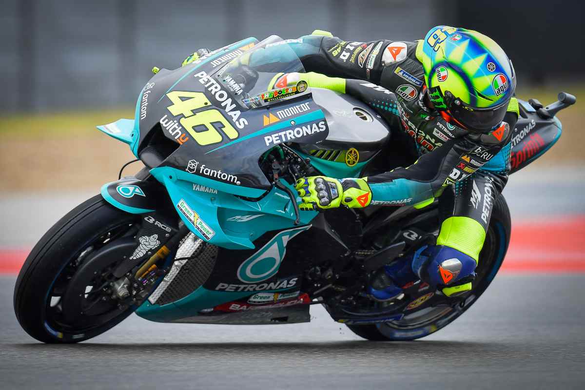 Valentino Rossi in pista sulla Yamaha Petronas al Gran Premio delle Americhe di MotoGP 2021 ad Austin