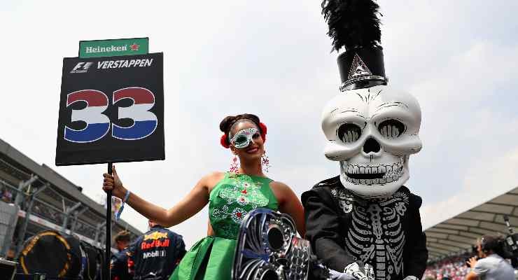 Le grid girl durante l'ultima edizione del GP del Messico (Foto di Mark Thompson/Getty Images)