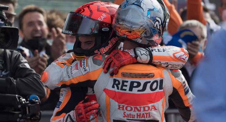 Marquez ed Espargaro festeggiano il podio a Misano (foto di Mirco Lazzari gp/Getty Images)