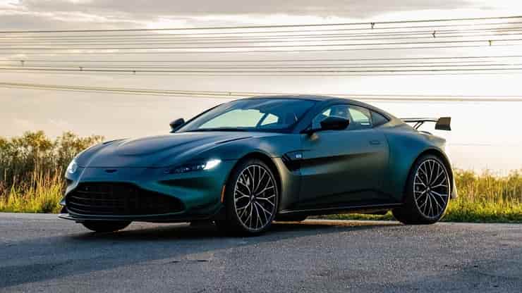 aston martin vantage f1