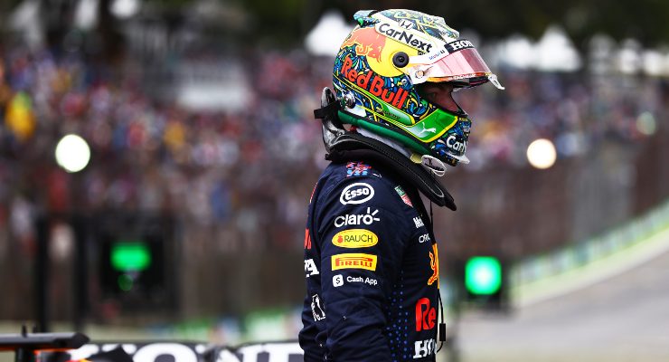 Max Verstappen nel parco chiuso del Gran Premio del Brasile di F1 2021 a San Paolo dopo le qualifiche