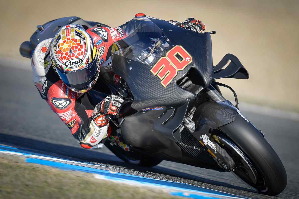 Takaaki Nakagami in pista sulla Honda Lcr ai test MotoGP a Jerez de la Frontera