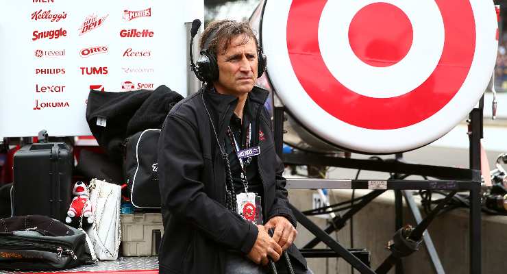 Alex Zanardi nel paddock della IndyCar (foto di Michael Hickey/Getty Images)