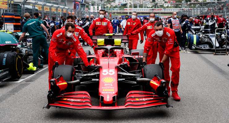 Ferrari prima della gara (Foto Getty Images)Ferrari prima della gara (Foto Getty Images)
