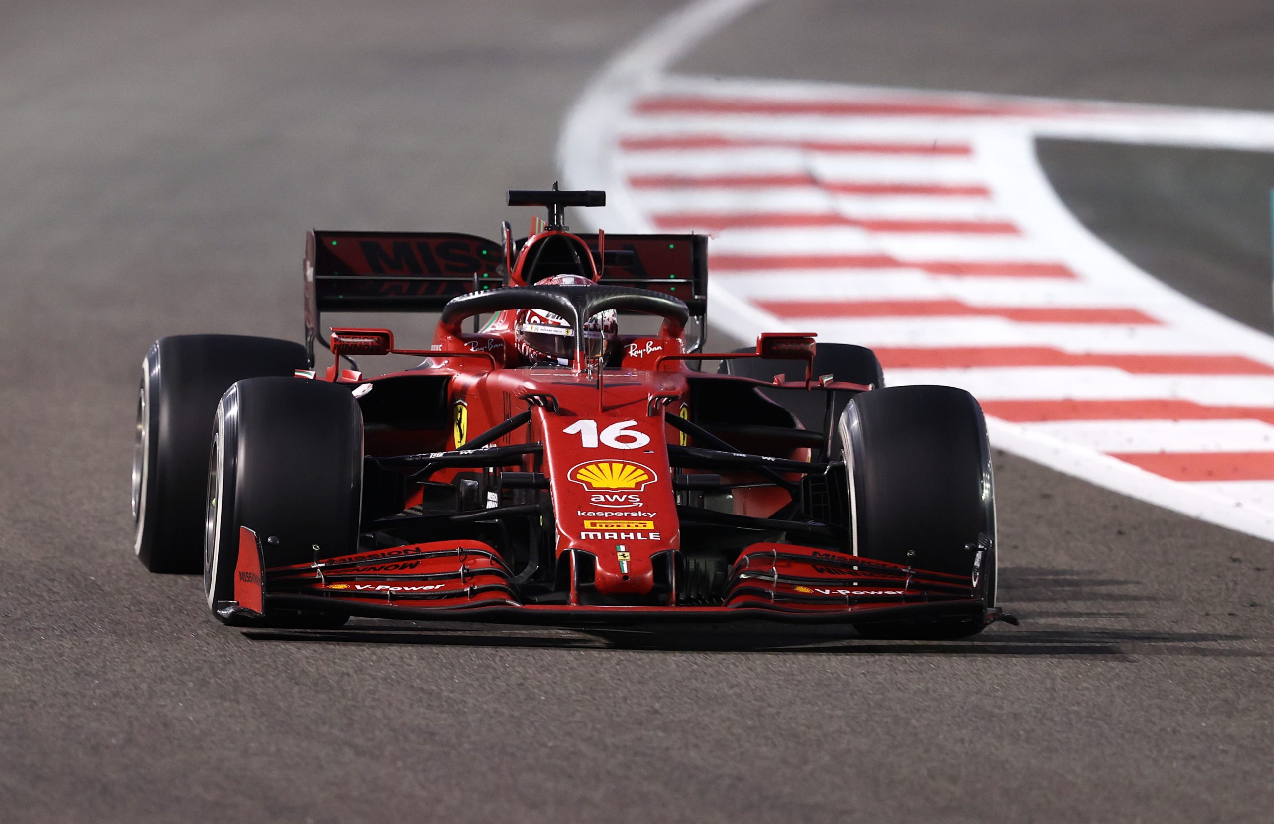 Leclerc alla guida della Ferrari (Foto Getty Images) 