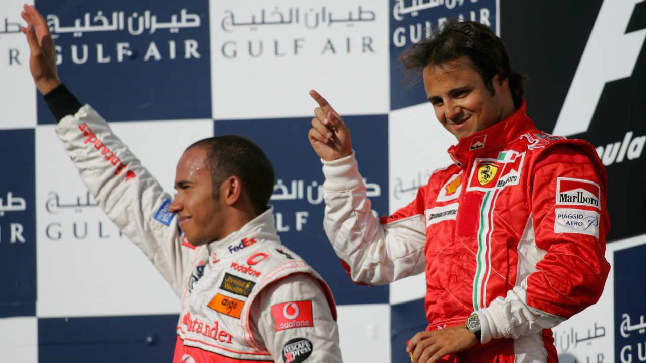 Felipe Massa e Lewis Hamilton sul podio (Foto Getty Images)