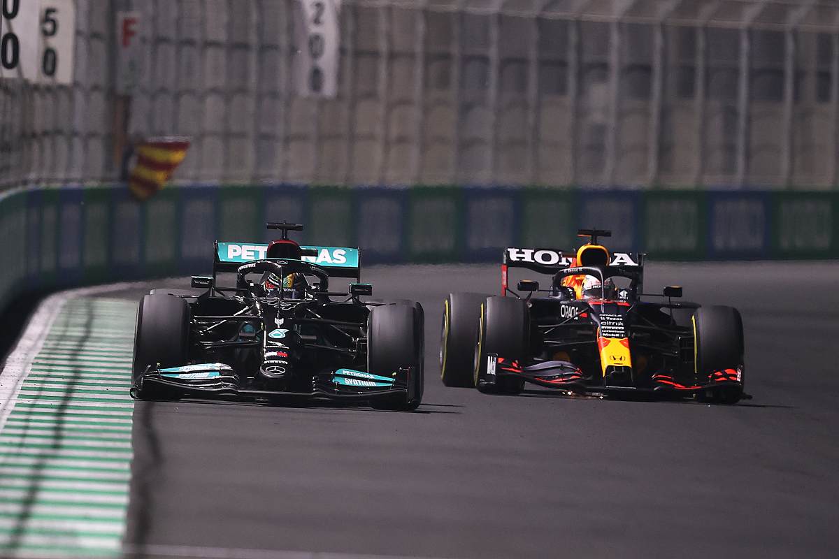 Hamilton e Verstappen a Jeddah (foto di Lars Baron/Getty Images)