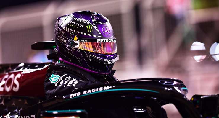 Lewis Hamilton (foto account ufficiale Facebook)