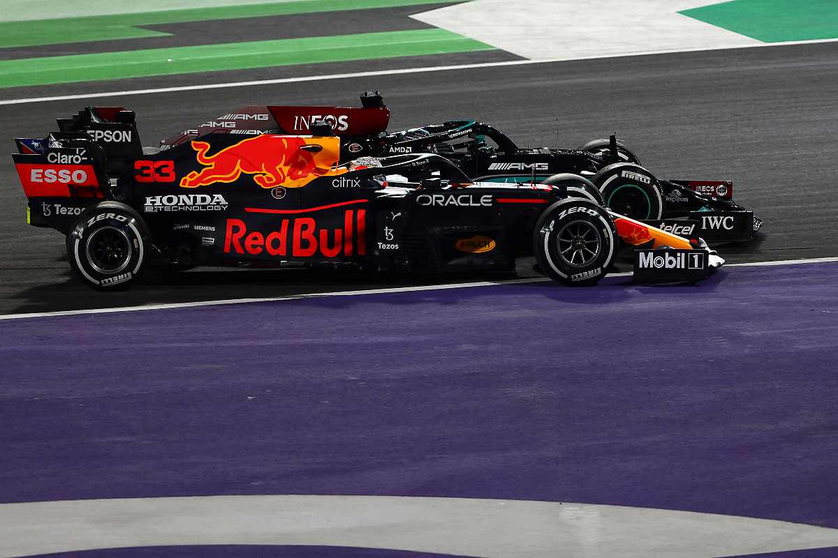 Verstappen ed Hamilton in lotta (foto di Mark Thompson/Getty Images)