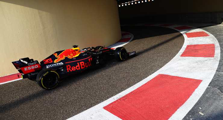 Max Verstappen ad Abu Dhabi (foto di Clive Rose/Getty Images)