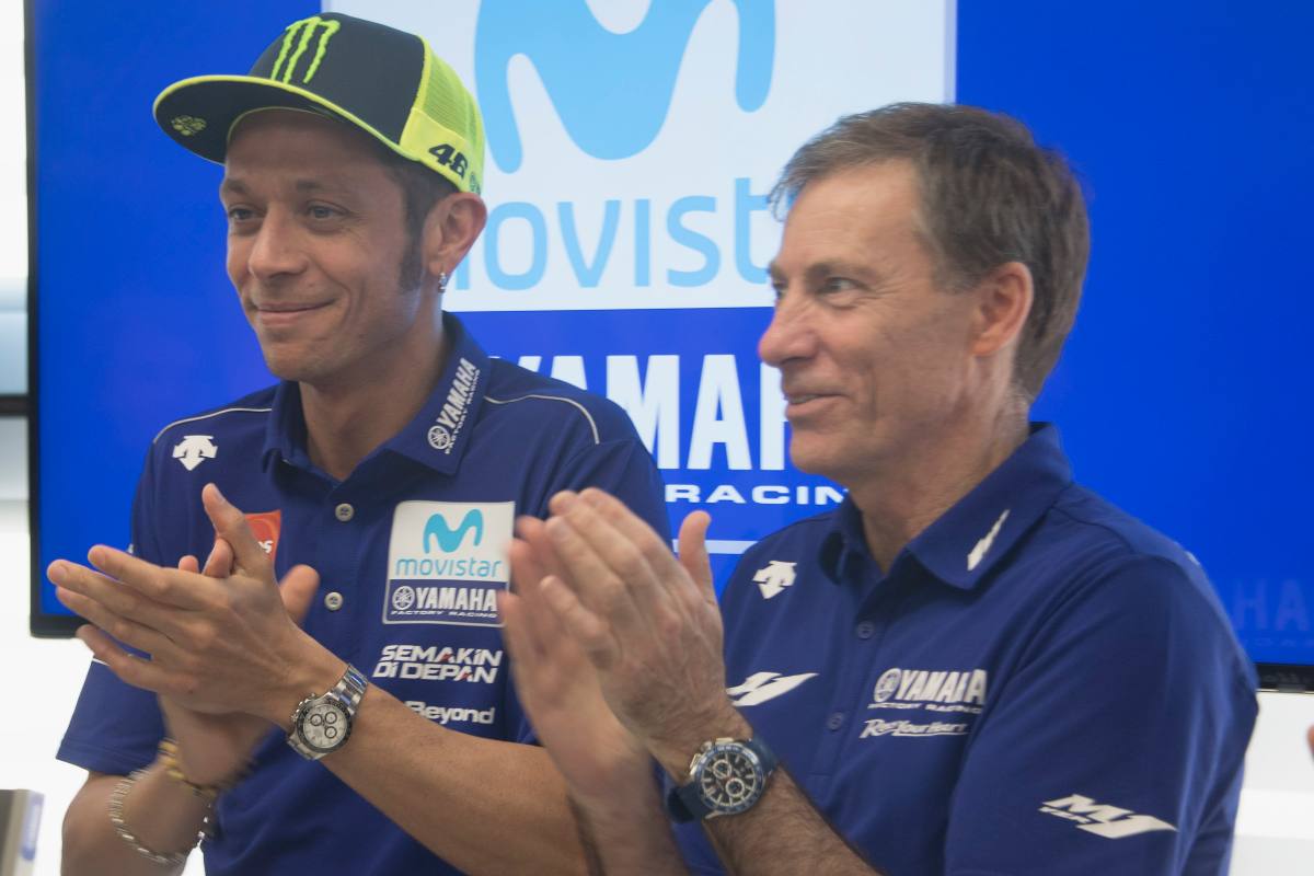 Valentino Rossi con il team principal della Yamaha, Lin Jarvis