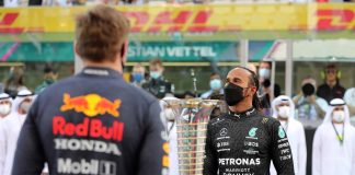 Max Verstappen e Lewis Hamilton al Gran Premio di Abu Dhabi di F1 2021 a Yas Marina