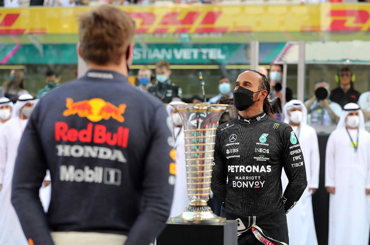 Max Verstappen e Lewis Hamilton al Gran Premio di Abu Dhabi di F1 2021 a Yas Marina