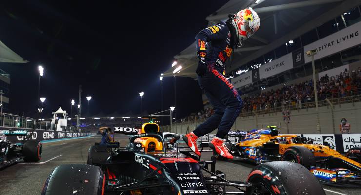 Max Verstappen dopo le qualifiche del Gran Premio di Abu Dhabi di F1 2021 a Yas Marina
