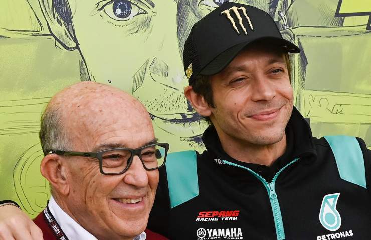 Carmelo Ezpeleta e Valentino Rossi (GettyImages)