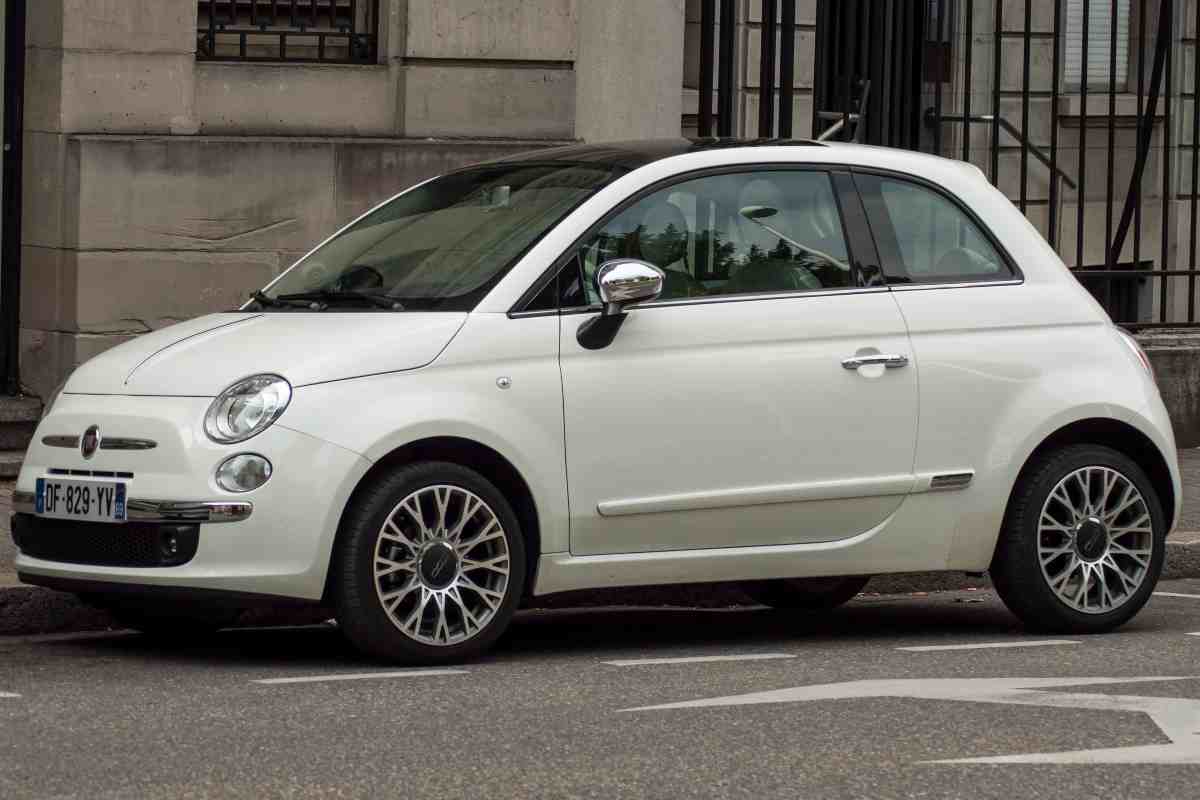 FIAT 500 (AdobeStock)