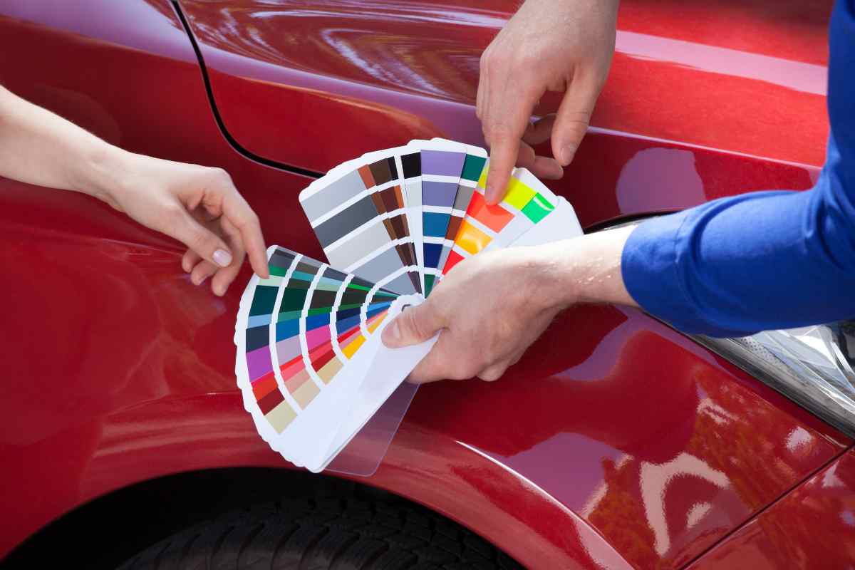 Colori auto (AdobeStock)