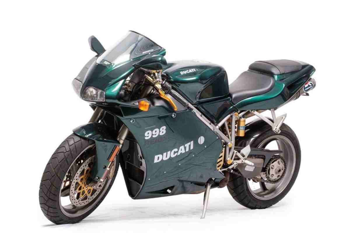 La Ducati 998 edizione Matrix (foto fonte misukltd.com)