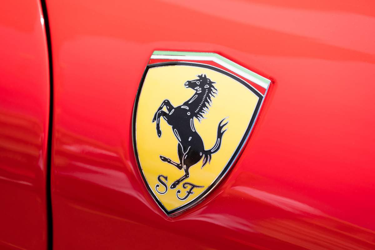 Ferrari (AdobeStock)