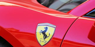Ferrari (AdobeStock)
