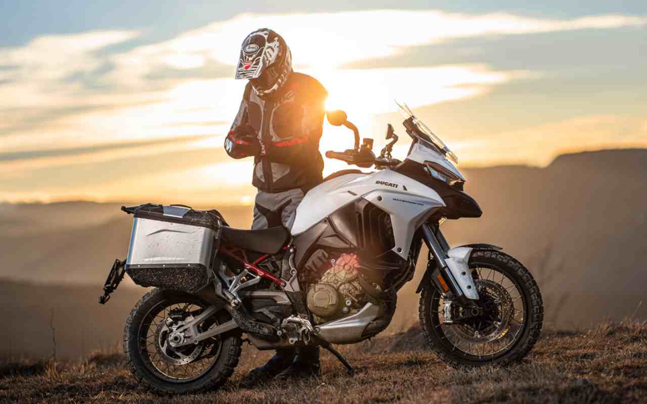 Ducati Multistrada V4 (media press)