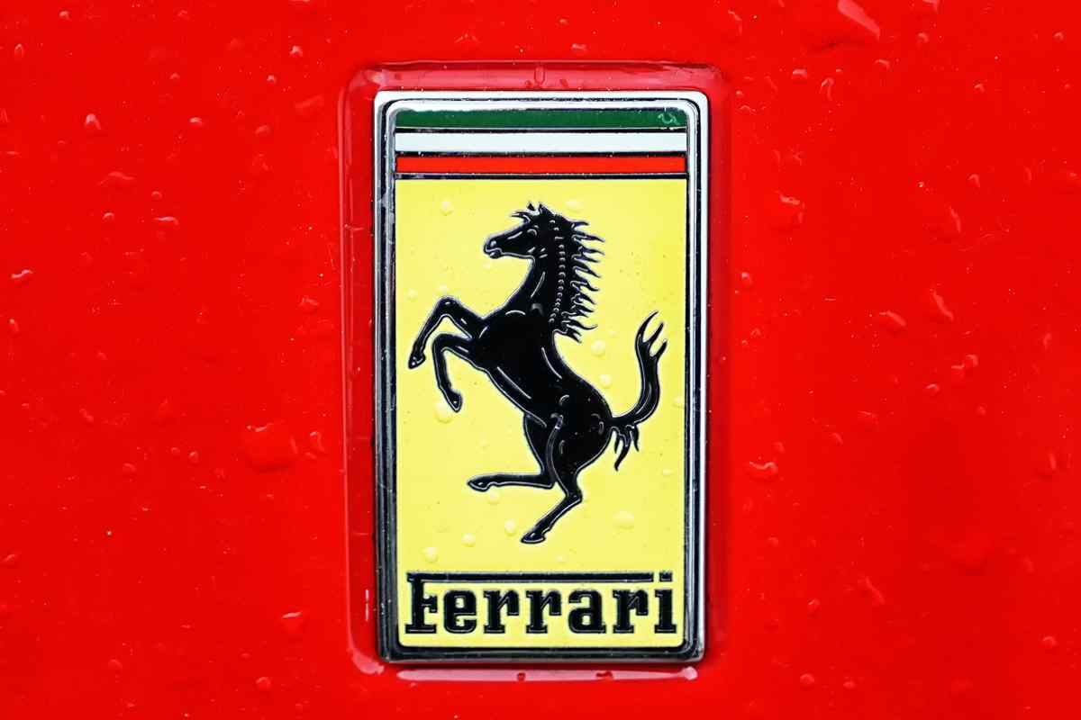 Ferrari (AdobeStock)