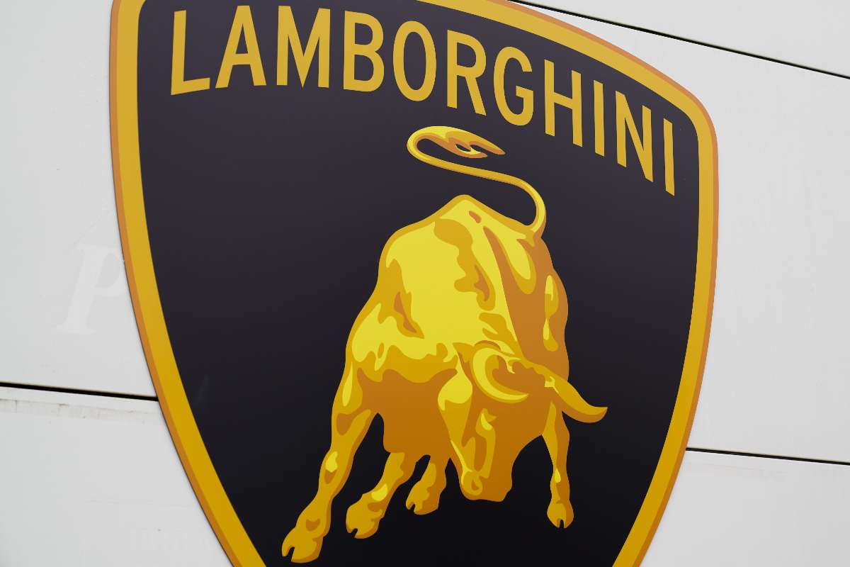 Lamborghini Logo (Adobestock)