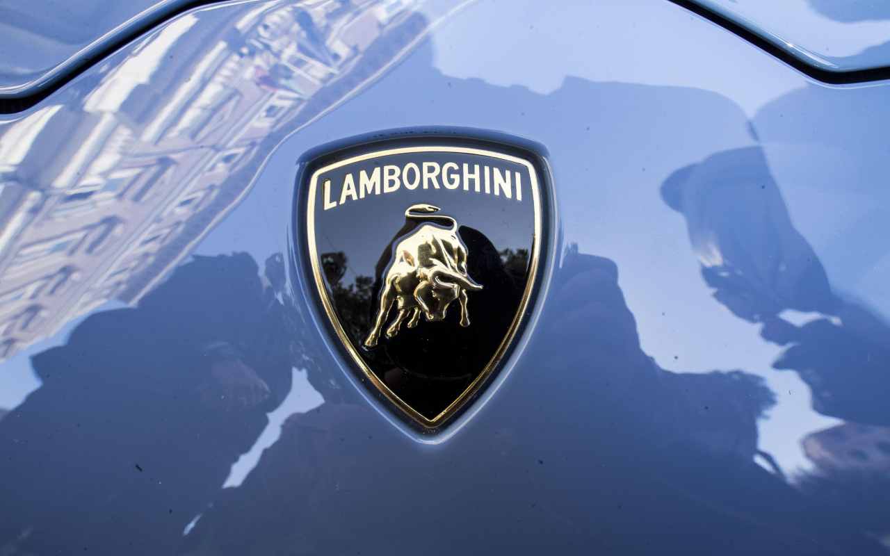 Logo Lamborghini (Ansa)