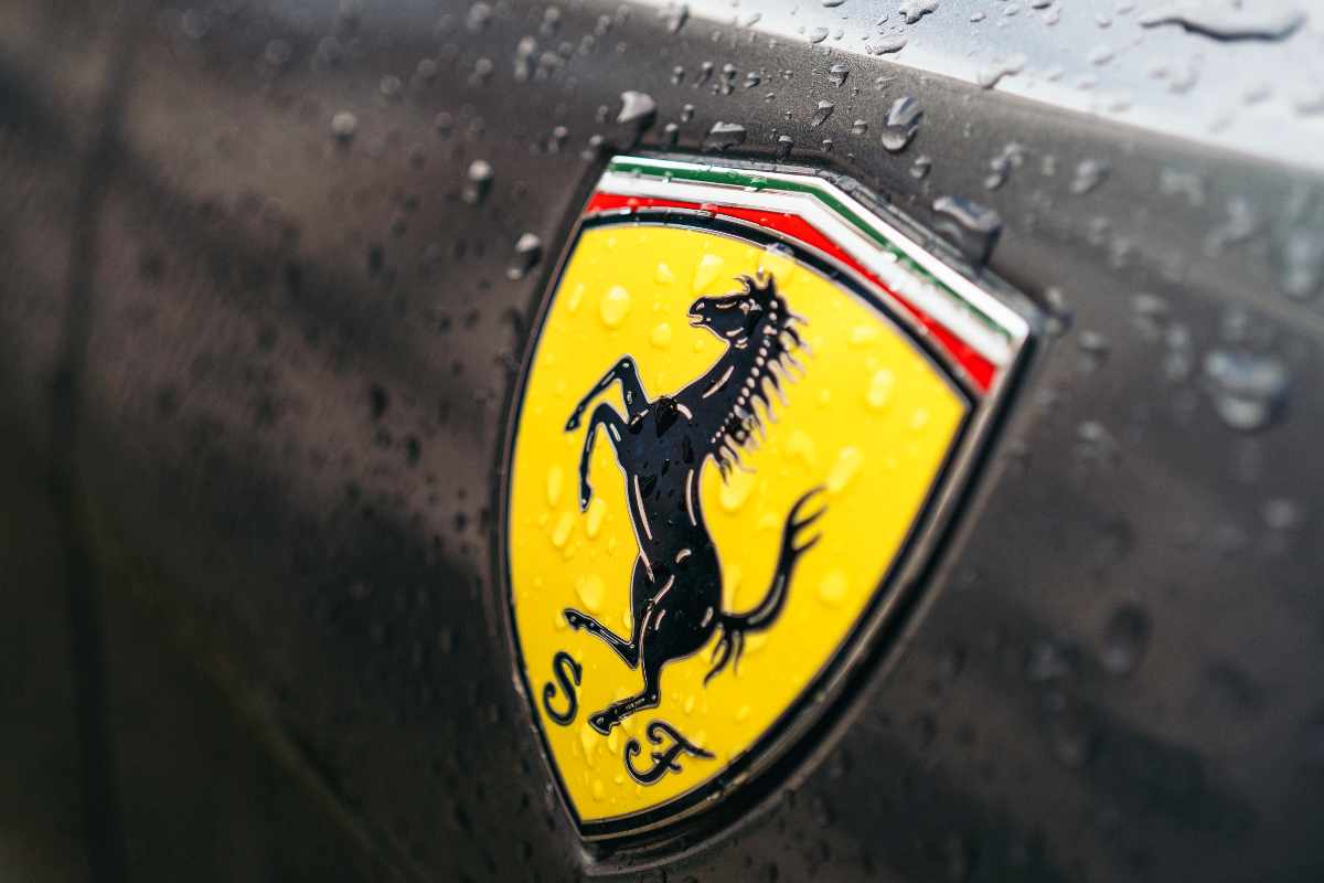 Ferrari Logo (Adobe Stock)