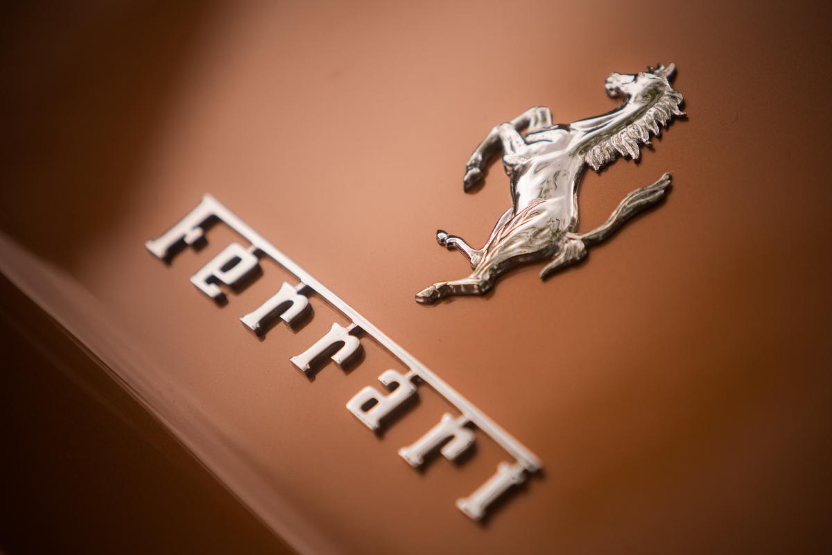 Ferrari Logo (Adobe Stock)