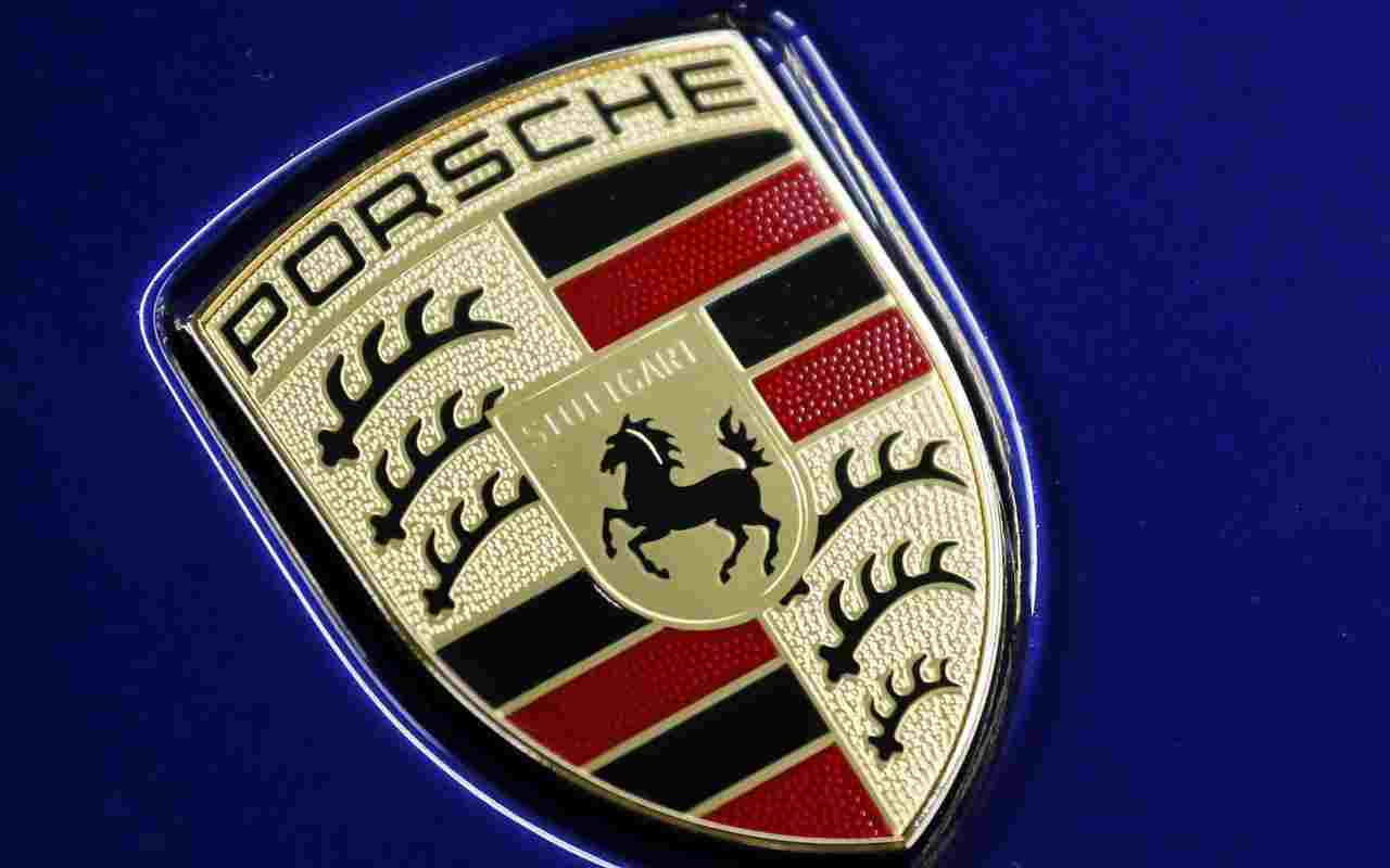 Logo Porsche (Ansa Foto)