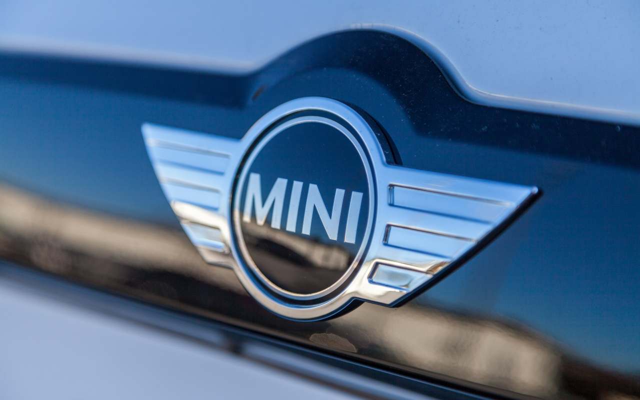 Mini (AdobeStock)