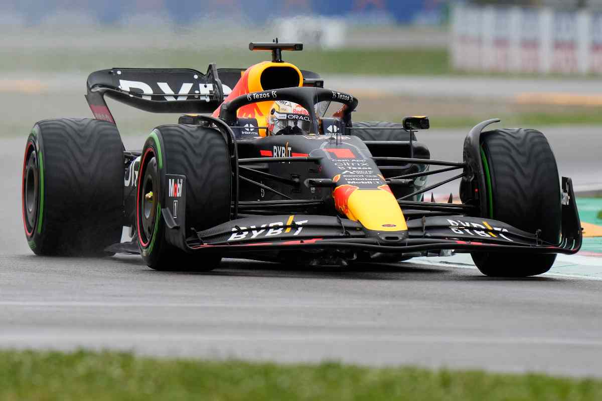 Red Bull RB18 (LaPresse)