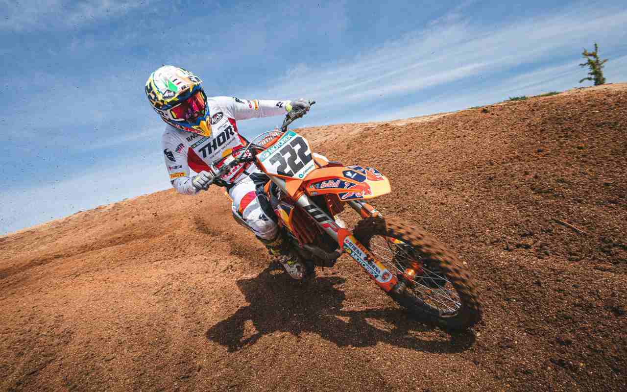 Tony Cairoli (media press)