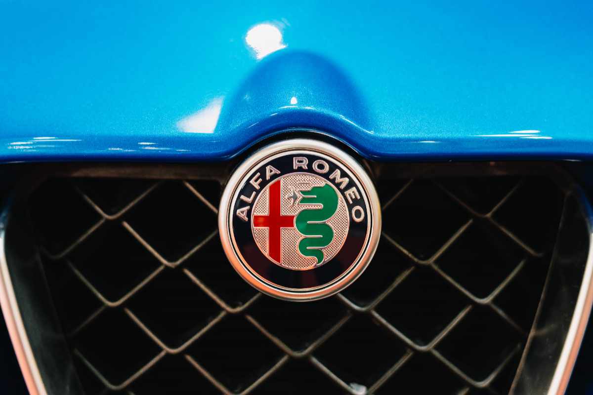 Alfa Romeo Logo (Adobe Stock)