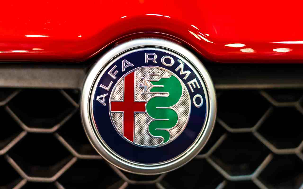 Alfa Romeo Logo (Adobe Stock)