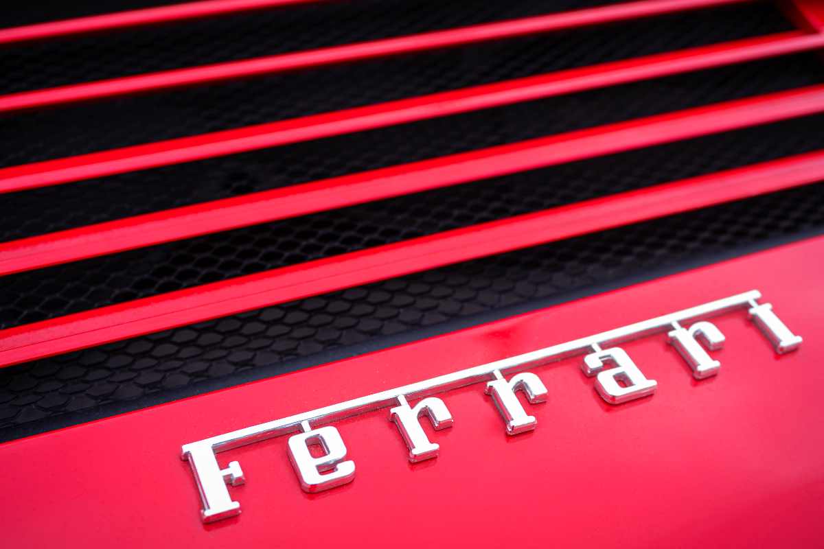 Ferrari Logo (Adobe Stock)