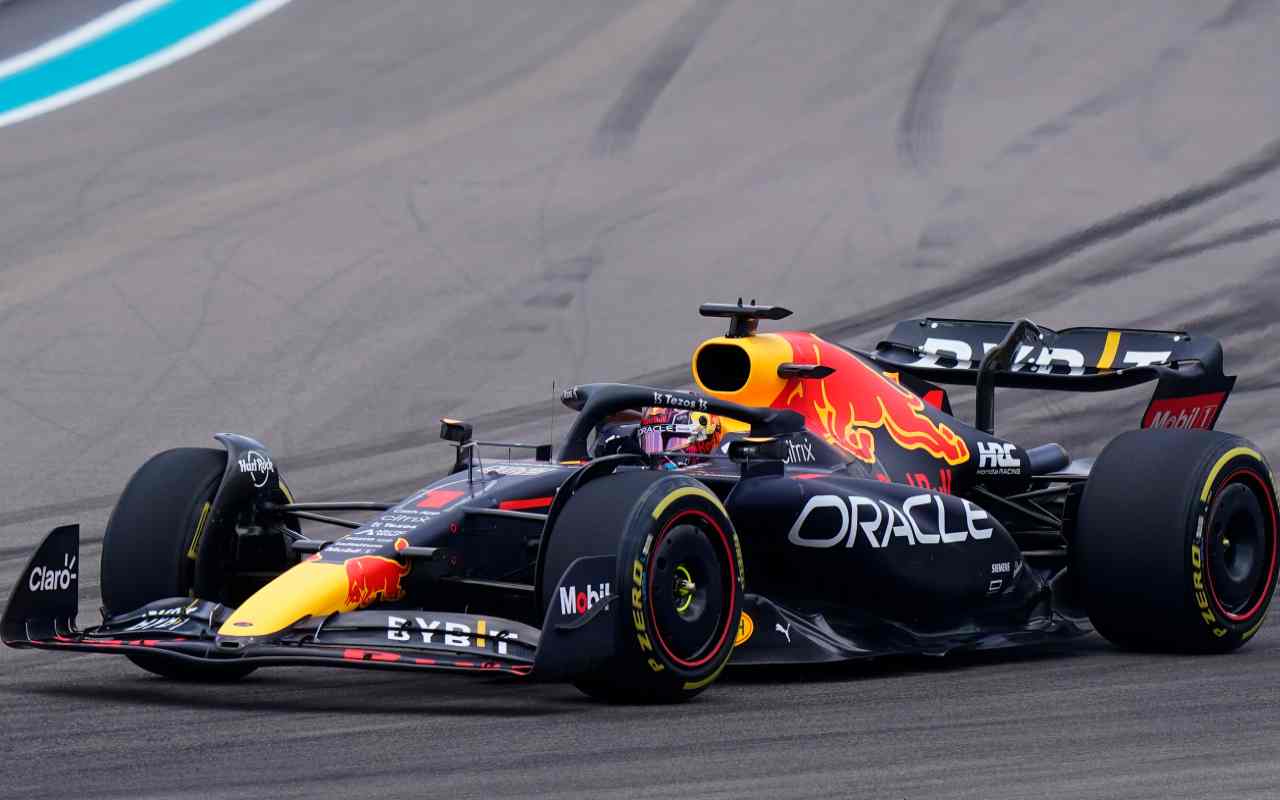 Red Bull RB18 (LaPresse)