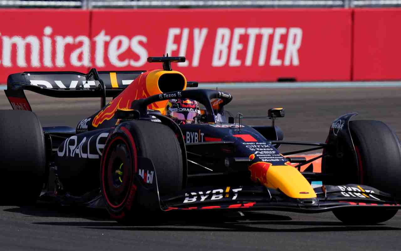 Red Bull RB18 (LaPresse)