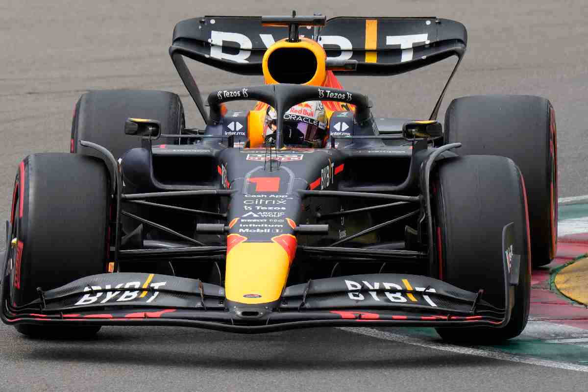 Red Bull RB18 (LaPresse)