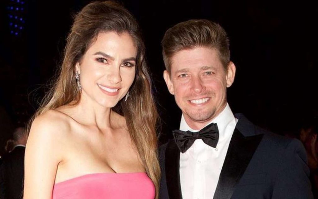 Casey Stoner e la moglie Adriana (foto Instagram)