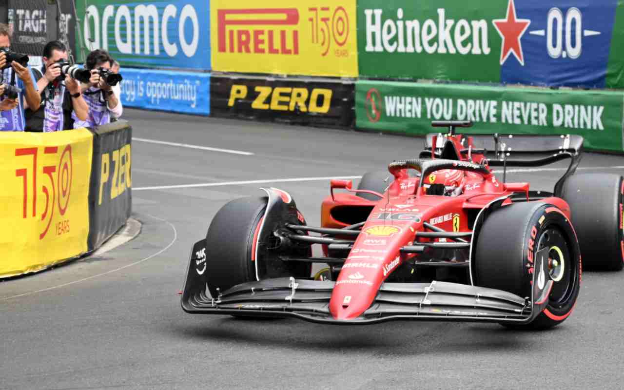 F1, Charles Leclerc, Ferrari in azione al GP di Montecarlo (Ansa Foto)