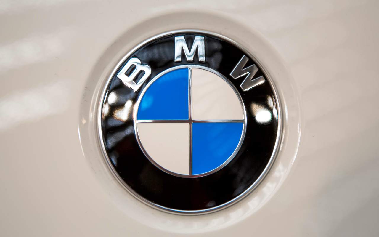 BMW Logo (Adobe Stock)