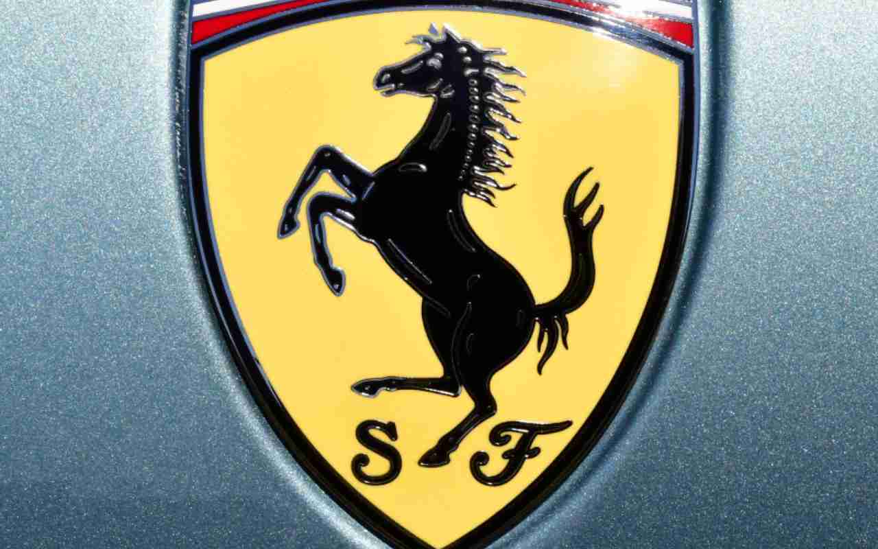 Logo Ferrari (Ansa Foto)