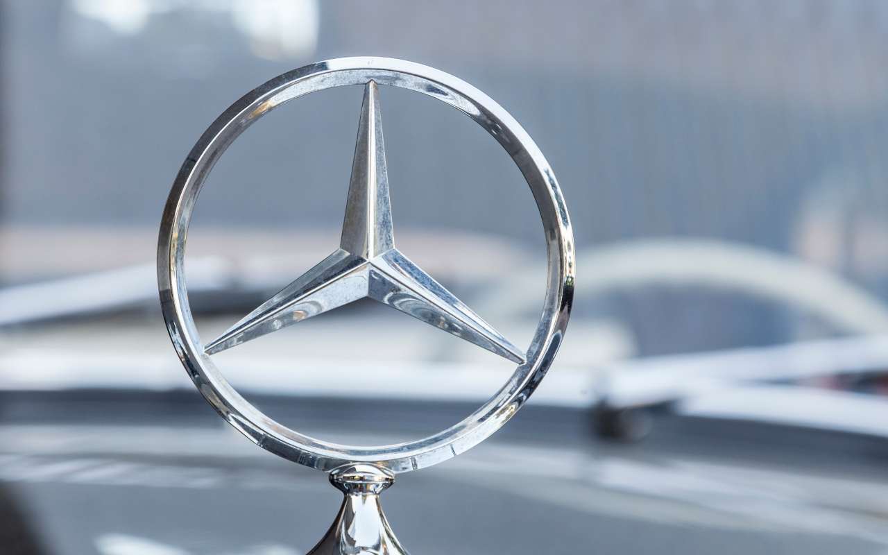 Mercedes (AdobeStock)