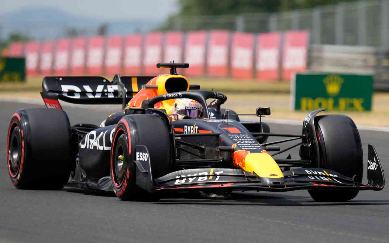 Red Bull RB18 (LaPresse)