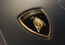 Lamborghini (Adobe Stock)